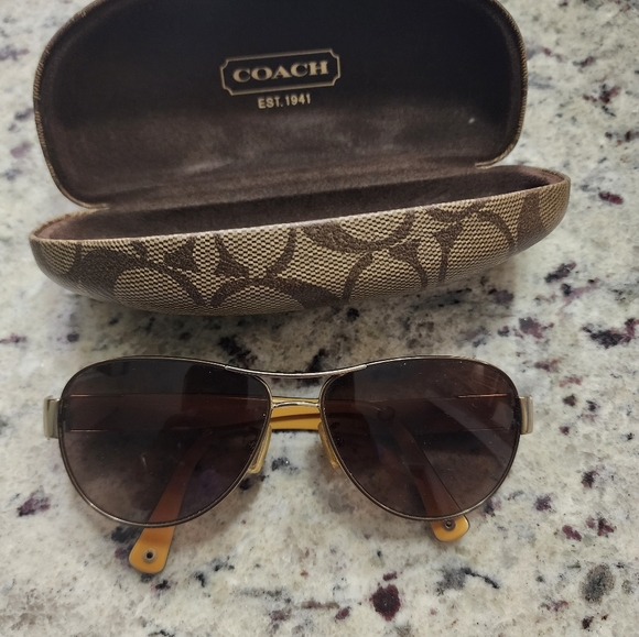 Coach shades - Picture 1 of 4